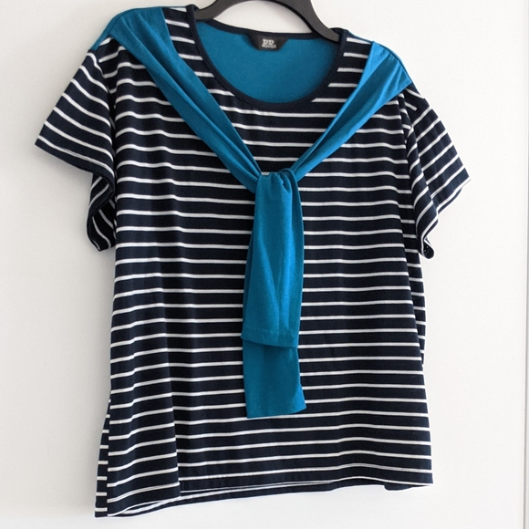 Striped t-shirt - never worn - Picture 5 of 12